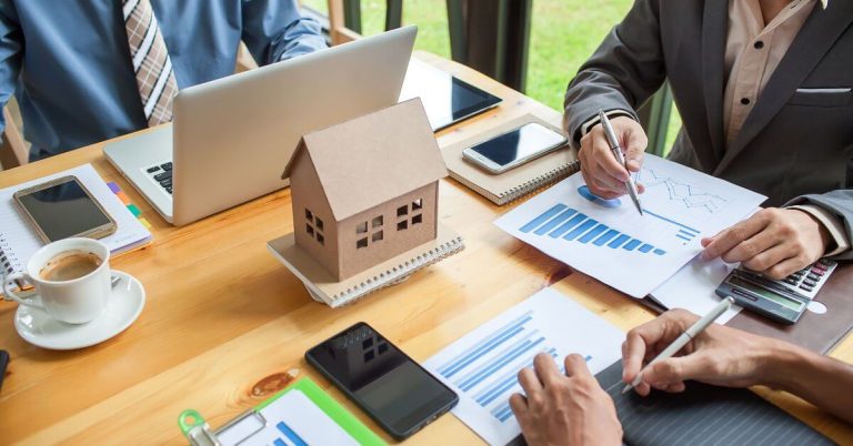 Educating Real Estate Clients in Brackenfell. Featured Image